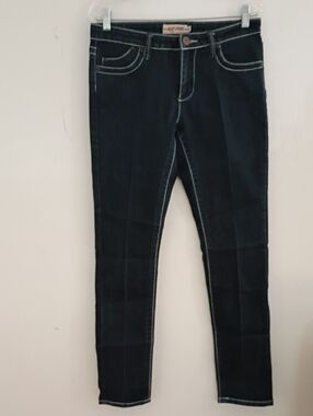 Women’s Dark Blue Skinny Jeans with Contrast Stitching